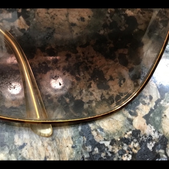 Adrienne Vittadini Gold Framed Sunglasses 🔴 - Picture 6 of 10